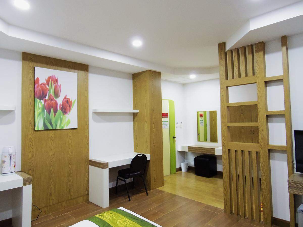 The Sr Residence Lampang Exteriér fotografie